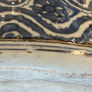 Un grand vase impérial de forme 'zun' en porcelaine de Chine en bleu et blanc, marque et époque de Wanli — photo 40
