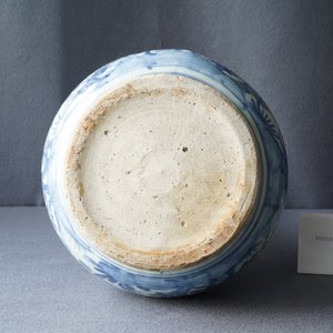 Un grand vases de forme bouteille en porcelaine de Chine en bleu et blanc, Wanli — photo 10