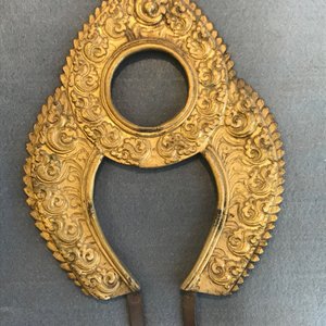 Un groupe de Manjusri et Prajnaparamita en bronze doré à inscription, Tibet, 17/18ème — photo 4