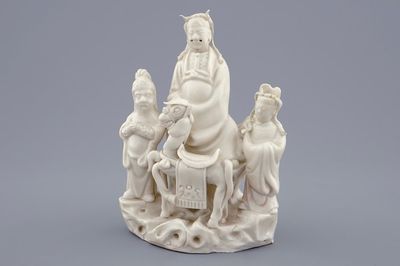 Un groupe de Wen Chang et deux suiveurs en porcelaine blanc de Chine de Dehua, 18ème