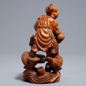 Un groupe en bambou sculpté figurant deux garçons jouants, 19/20ème — photo 3