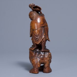 Un groupe en bambou sculpté figurant Liu Hai au crapaud, 18/19ème — photo 2