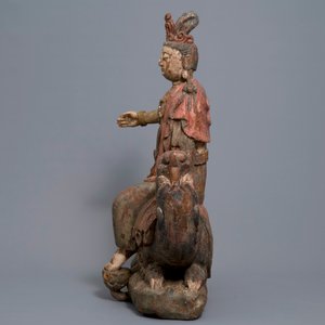 Un groupe en bois polychrome de Guanyin sur un dragon, 18ème — photo 5