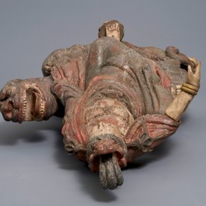 Un groupe en bois polychrome de Guanyin sur un dragon, 18ème — photo 8