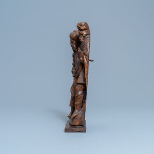 Un groupe en bois sculpté figurant deux juifs, Flandres, prob. Anvers, 16ème — photo 2