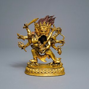 Un groupe en bronze doré figurant Mahakala et Yab-Yum en bronze doré, Sino-Tibet, 19ème — photo 2