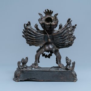 Un groupe en bronze figurant Mahakala et Yab-Yum, Tibet, 19ème — photo 4