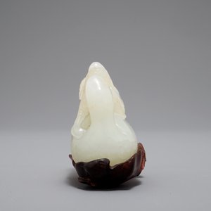 Un groupe en jade sculpté figurant deux canards mandarin sur feuille de lotus, 19ème — photo 3