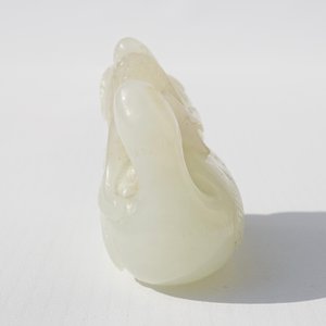 Un groupe en jade sculpté figurant deux canards mandarin sur feuille de lotus, 19ème — photo 10