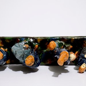 Un groupe en poterie flamande: "Le petit marriage", prob. atelier de Caesens, 20ème — photo 7