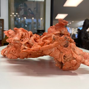 Un groupe figurant Guanyin et une servante en corail rouge sculpté, Chine, 19/20ème — photo 25