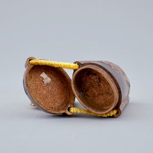 Un inro en laque avec netsuke en forme de tortue en ivoire sculpté, Japon, Meiji, 19ème — photo 7