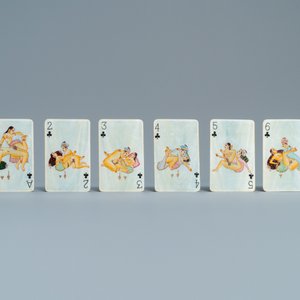 Un jeu de cartes en ivoire aux miniatures érotiques, Inde, début du 20ème — photo 12