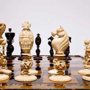 Un jeu d'échecs et backgammon en laque aux pions en ivoire, Chine, 19ème — photo 5