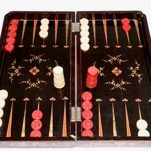 Un jeu d'échecs et backgammon en laque aux pions en ivoire, Chine, 19ème — photo 9