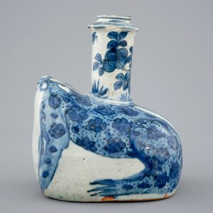 Un kendi en forme de grenouille en porcelaine de Chine bleu et blanc, Wanli — photo 3