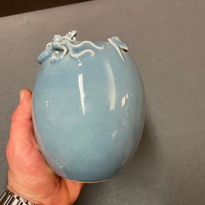 Un lave-pinceaux en porcelaine de Chine bleu de lavande monochrome, marque de Yongzheng, République — photo 10