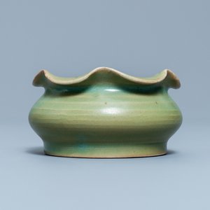 Un lave-pinceaux en porcelaine de Chine céladon de Longquan, Yuan — photo 6