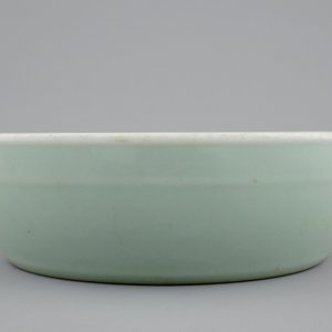 Un lave-pinceaux en porcelaine de Chine céladon, marque et époque de Qianlong — photo 4
