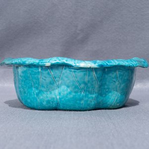 Un lave-pinceaux en porcelaine de Chine turquoise monochrome en forme de feuille de lotus, 18/19ème — photo 10