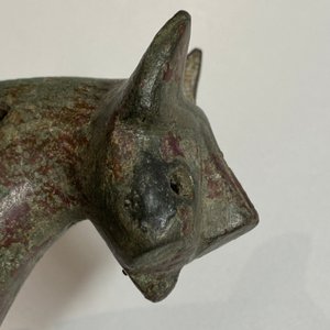 Un lion en bronze, Luristan, Iran, 1er millénaire av. J.-C. — photo 10