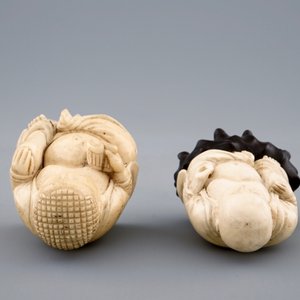 Un lot de 4 figures en ivoire sculpté, Chine, fin du 19ème vers début du 20ème — photo 7