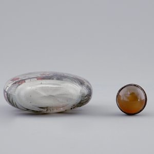 Un lot de 4 tabatières en jade et verre, Chine, 18/20ème — photo 13