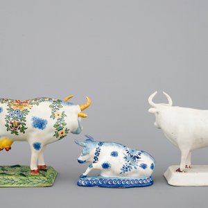 Un lot de 5 vaches en faïence de Delft, 18/19ème — photo 10