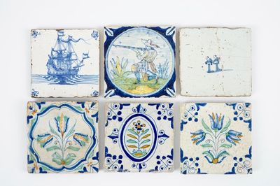 Un lot de 6 beaux carreaux en faïence de Delft,17ème