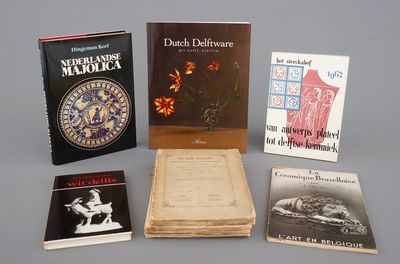 Un lot de 6 livres sur les céramiques des Pays-Bas et Belgique