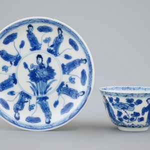 Un lot de 9 tasses et soucoupes en porcelaine de Chine bleu et blanc, Kangxi — photo 2