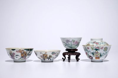 Un lot de quatre bols en porcelaine de Chine famille rose, dont un couvert, 19/20ème
