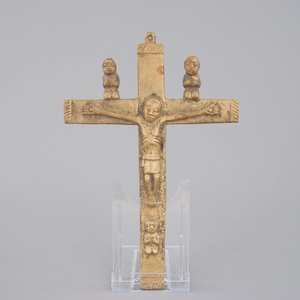Un lot d'objets africains en bronze et bois sculpté, 19/20ème siècle — photo 3