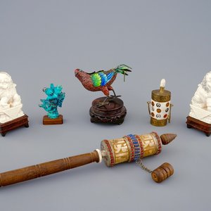 Un lot d'objets divers en ivoire, os, argent doré et turquoise, 19/20ème — photo 1