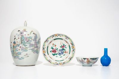 Un lot varié en porcelaine de Chine famille rose et monochrome, 19/20ème