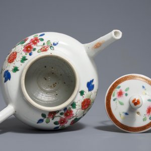 Un lot varié en porcelaine de Chine famille rose, Yongzheng/Qianlong — photo 9