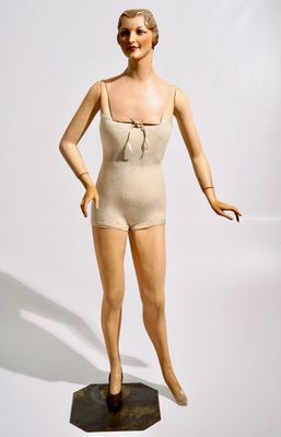 Un mannequin français à tête en cire d'une femme, prob. Pierre Imans, Paris, vers 1920