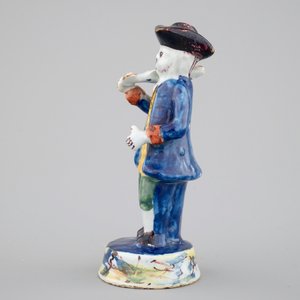 Un marchand de possoins en faïence polychrome de Delft, 18ème — photo 2