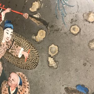 Un mirroir en bois doré et peinture sous verre, Chine, 2ème moitié du 18ème — photo 33