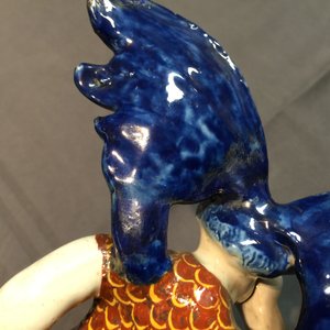 Un modèle allégorique de l'ange de la Renommée en faïence polychrome de Delft, 18ème — photo 10