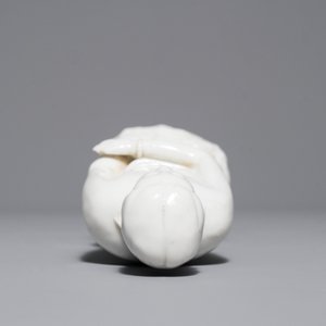 Un modèle d'Adam en porcelaine blanc de Chine de Dehua, Kangxi — photo 6