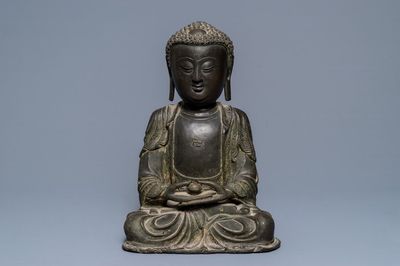 Un modèle d'Amithaba Bouddha en bronze, Chine, Ming