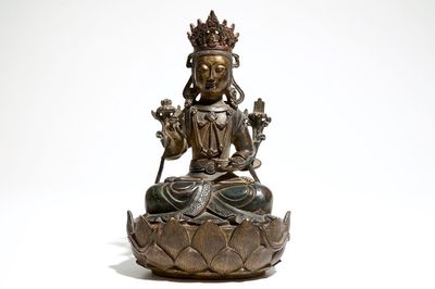 Un modèle de Bodhisattva en bronze, avec date et inscription, Ming