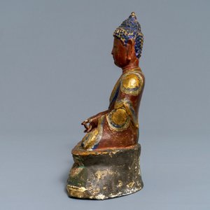 Un modèle de Bouddha Bhaisajyaguru en bronze polychromé, Sino-Tibet, 17/18ème — photo 5