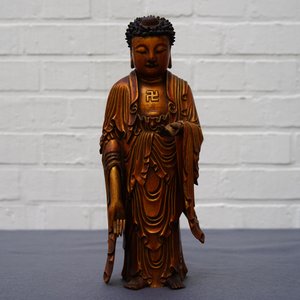 Un modèle de Bouddha debout en bois sculpté et doré, Chine, 18/19ème — photo 25