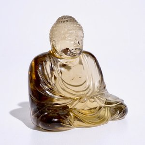 Un modèle de Bouddha en crystal de rocher fumé, Chine, 19/20ème — photo 1