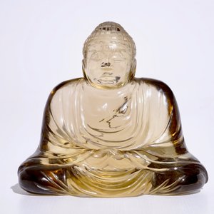 Un modèle de Bouddha en crystal de rocher fumé, Chine, 19/20ème — photo 2