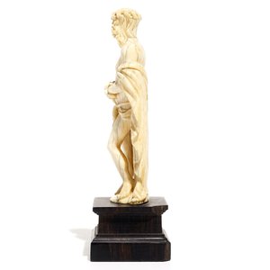 Un modèle de Christ debout en ivoire sculpté, prob. Dieppe, 18/19ème — photo 4