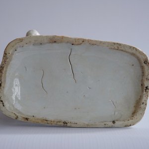 Un modèle de Guandi, Dieu de la guerre, en porcelaine blanc de Chine de Dehua, Dynastie Ming, Chongzhen (1627–1644) — photo 9