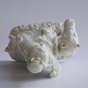 Un modèle de Guandi, Dieu de la guerre, en porcelaine blanc de Chine de Dehua, Dynastie Ming, Chongzhen (1627–1644) — photo 10